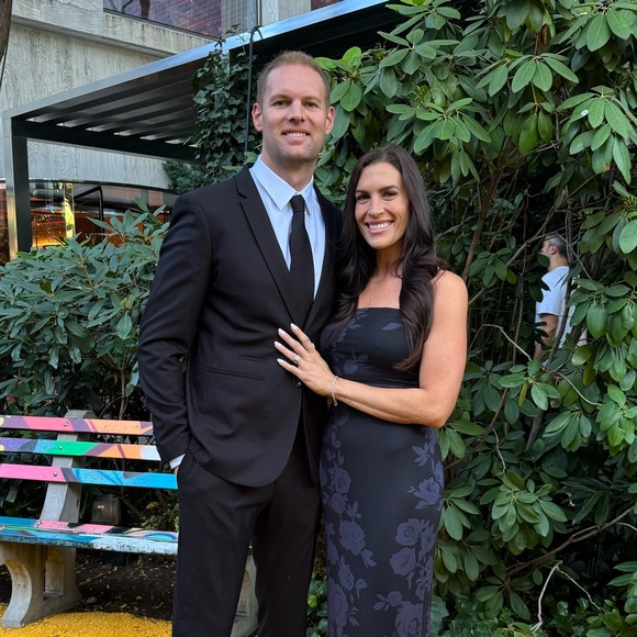 Meet your Posher, Ariana - Picture 1 of 1